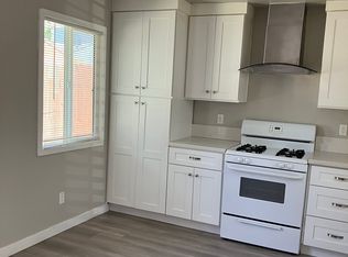 6132 Gardendale St, South Gate, CA 90280
