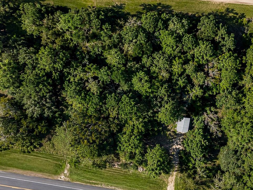 2nd image of 22993 Highway 146 N