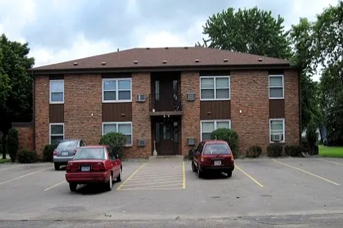 475 Walter St Photo 1