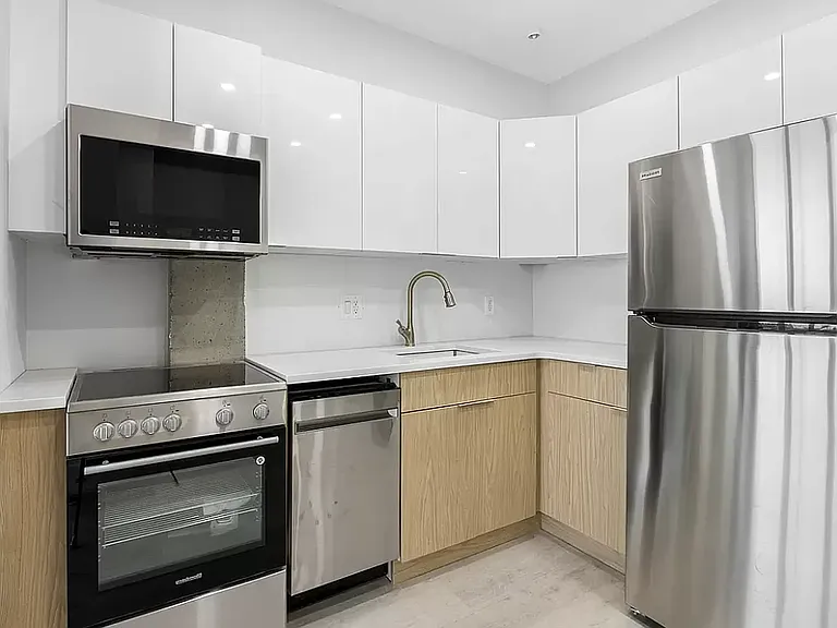 485 E 28th St #6A — Photo 3