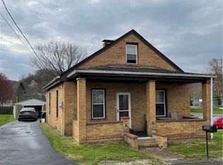1219 Lewis Ave, Coraopolis, PA 15108