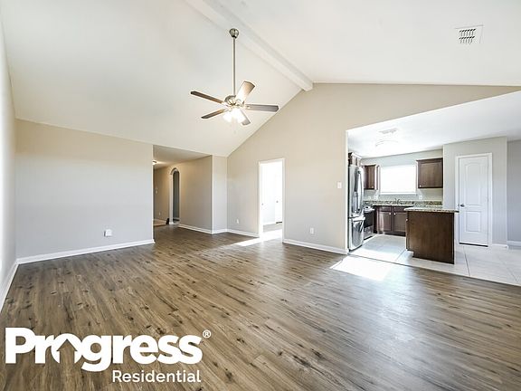 4th image of 4395 Elderberry St