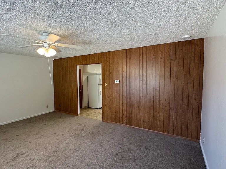 649 Marshall St #B — Photo 11