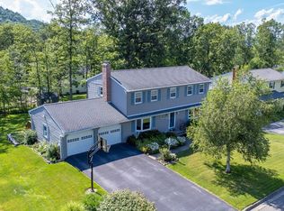 28 Oakwood Dr, Apalachin, NY 13732
