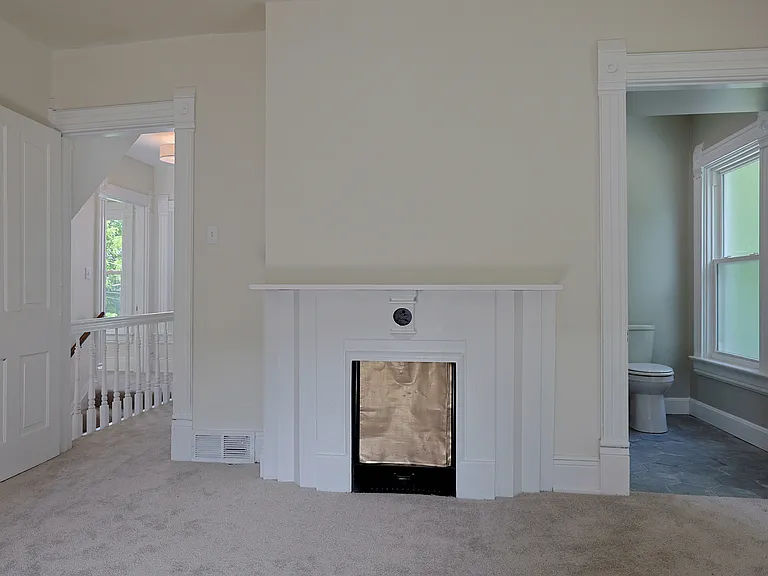 6118 Prentice St — Photo 41
