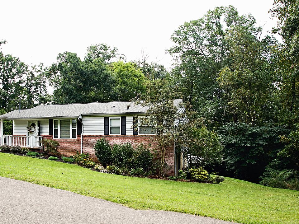 1st image of 4208 Mockingbird Ln