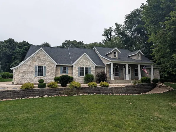 55755 Little Creek Ln, Middlebury, IN 46540