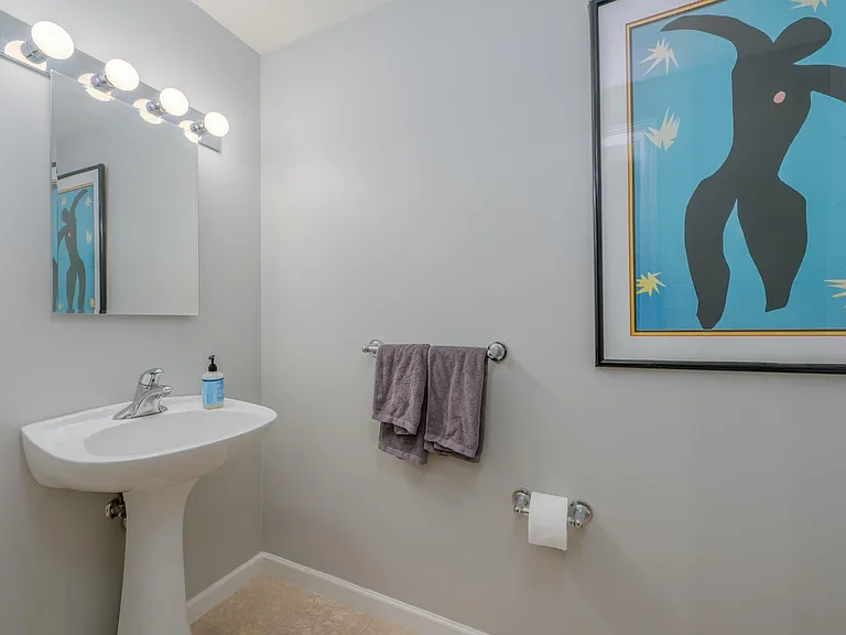 1212 N Wells St #403 — Photo 14