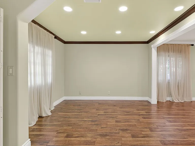 10154 Mount Gleason Ave — Photo 12