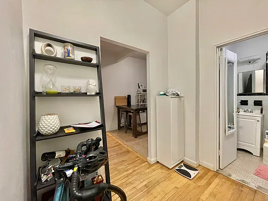 Rented by Lucas X Realty LLC | media 1