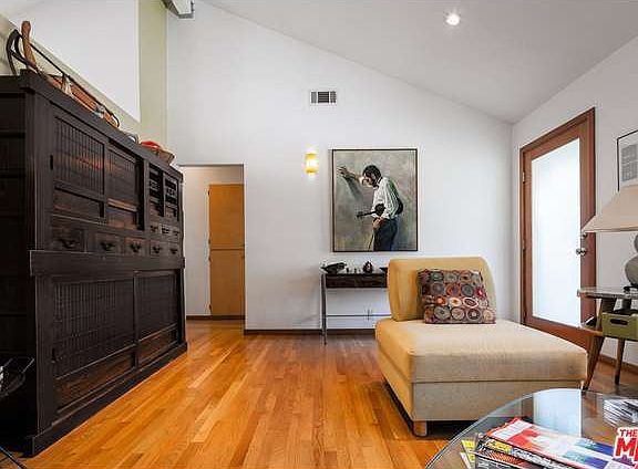 3rd image of 4156 Sunnyside Ave