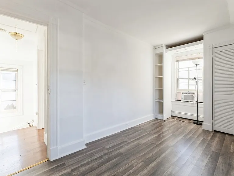 21 Central Ave — Photo 18