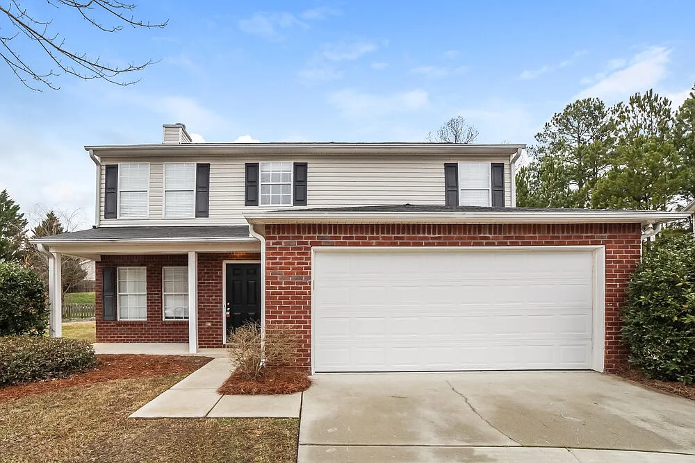 4 bed, 3.0 bath, 2028 sqft, $2,910 — Photo 1