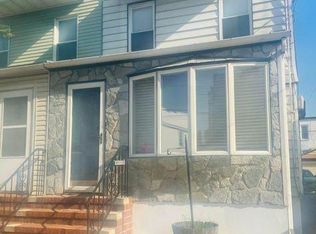 7441 64th St, Ridgewood, NY 11385