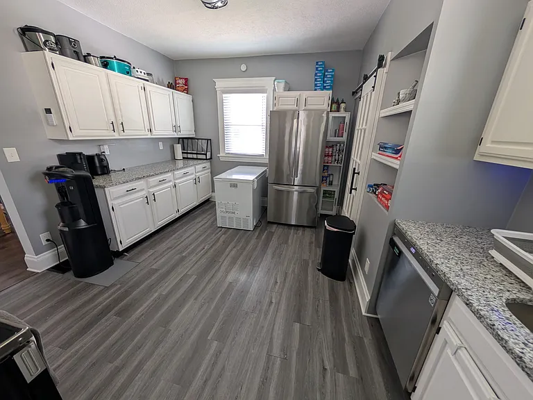 5122 Section Ave — Photo 12