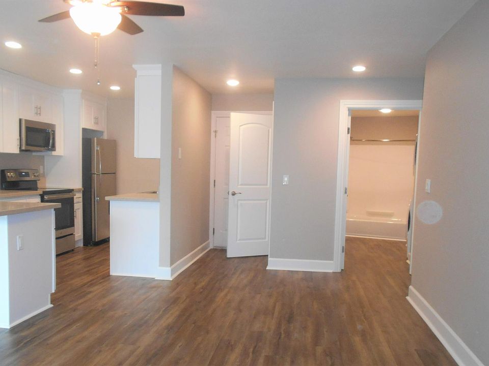 1st image of 221 Center St #221