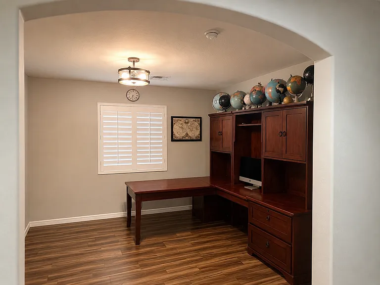 3558 E Anika Dr — Photo 4