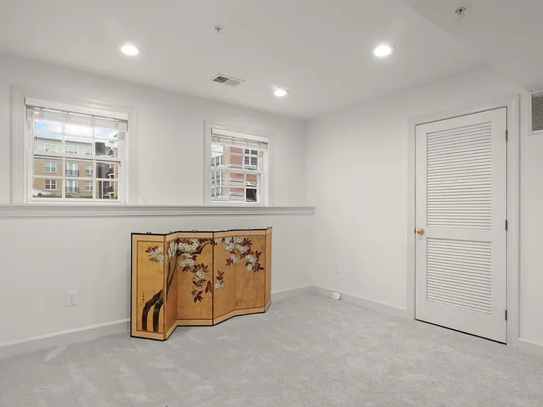 7980 Vigne Ct — Photo 31
