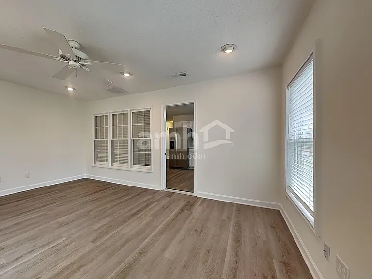 2335 Fosterdale West Ln — Photo 17