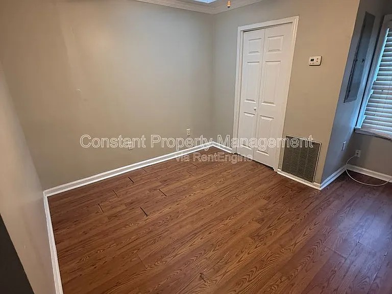 407 Atlanta St #B — Photo 3