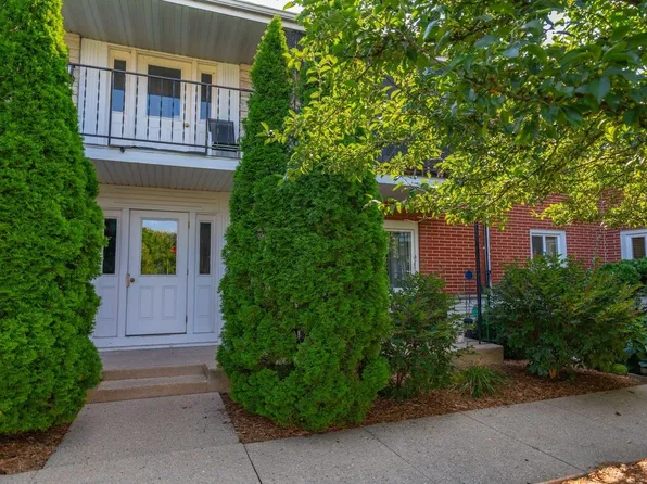 5347 Garden View Ct, Madison, WI 53713