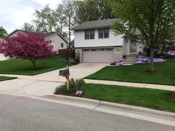 5323 Leanne Lane, Mcfarland, WI 53558