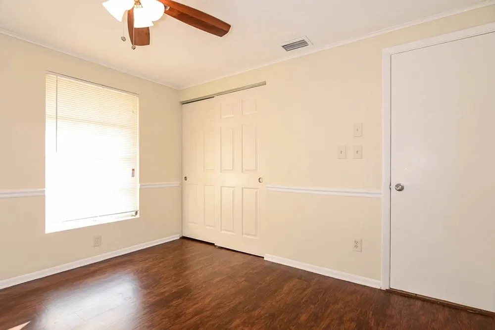 3 bed, 1245 sqft, $1,835 — Photo 3