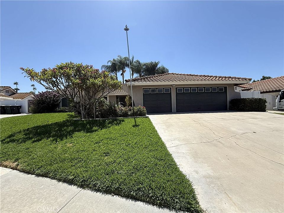 2nd image of 2720 Lexington Pl
