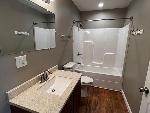 Main floor full bath