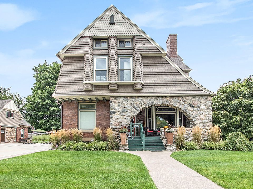 303 S Courtland St, Hart, MI 49420 Zillow