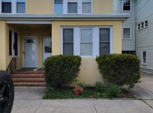 124 N Rosborough Ave, Ventnor, NJ 08406