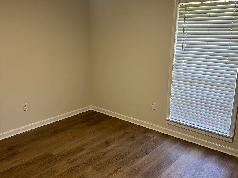 20 Crossgates Dr — Photo 11