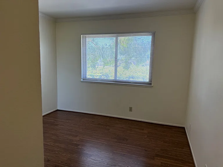 5911 Birch St #3 — Photo 14