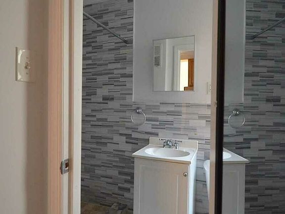 2nd image of 505 W 135th St APT 1