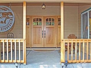359 NW 35th St, Redmond, OR 97756