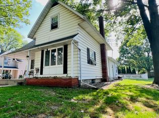 706 S Main St, Nappanee, IN 46550