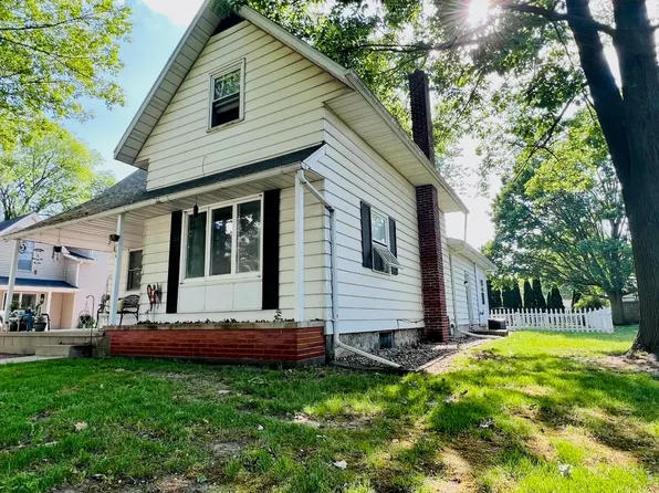 706 S Main St, Nappanee, IN 46550