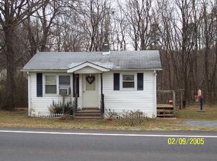 203 E Gretna Rd, Gretna, VA 24557