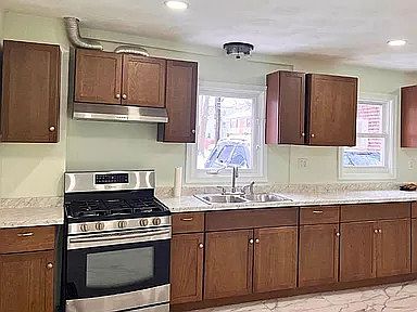 1st image of 63 Bagley St Floor 2