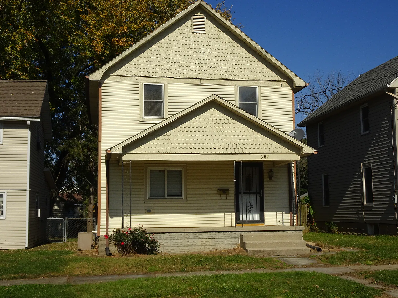 3 bed, 1344 sqft, $1,290 — Photo 1