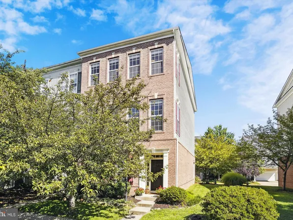 15912 Greymill Manor Dr, Haymarket, VA 20169