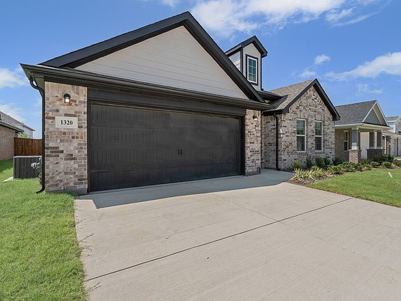 3rd image of 1320 Water Canna Dr