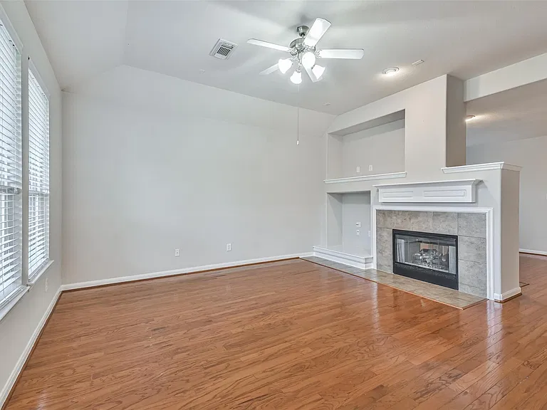 9506 Gramond Hall Ct — Photo 9