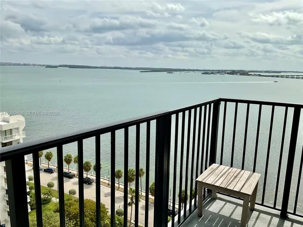 1450 Brickell Bay Dr APT 1602, Miami, FL 33131
