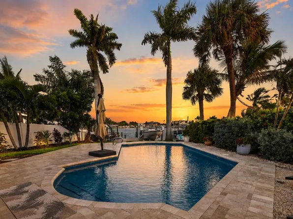 8009 13TH AVENUE S, ST PETERSBURG, FL 33707