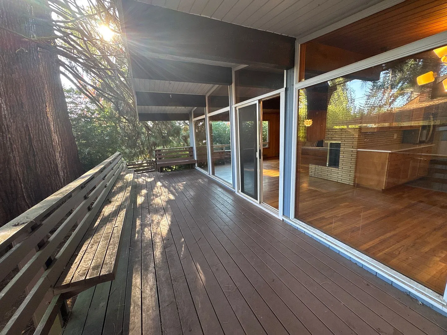 No October Rent! Huge 5 Bedroom 2 1/2 Bath Nestled In Nature, Close To Everyday Amenities — Photo 1