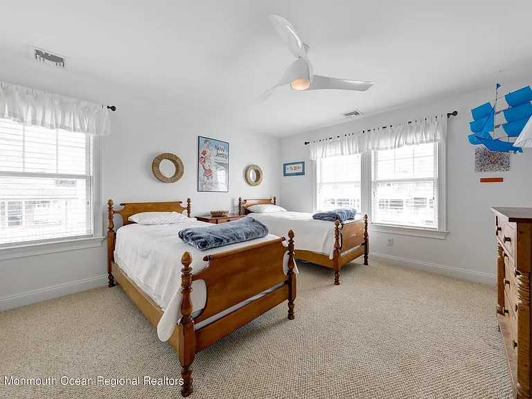 306 Old Bridge St — Photo 17