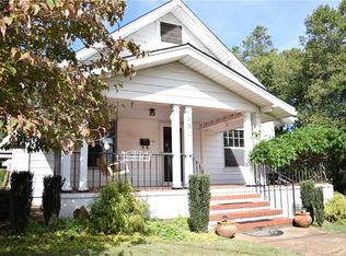 6th Ave SW, Hickory, NC 28602