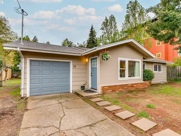 19 NE 148th Ave, Portland, OR 97230