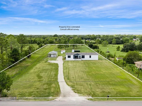 5210 Beaver Rd, Santa Fe, TX 77517